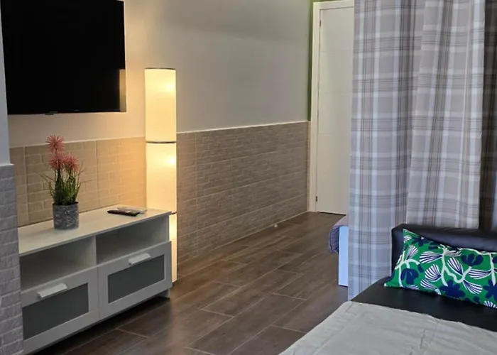 Apartamento Arena Legacy Modern Suits